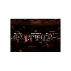 Milano Autoclassica 2024 - Italia - 16 Novembre 2024 - Best in Classic by Ruoteclassiche. Foto ricordo di gruppo con tutti i vincitori