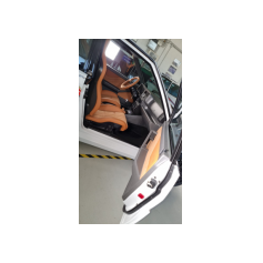 Italiamotorsport Parussini, Codroipo (UD) - Italia - 7 Luglio 2021 - Interno personalizzato dell'esemplare #002