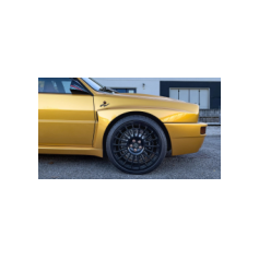 Italiamotorsport Parussini, Codroipo (UD) - Italia - 2 Dicembre 2023 - Servizio fotografico per "Veloce", la #007 in posa