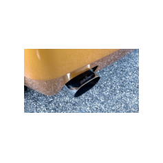 Italiamotorsport Parussini, Codroipo (UD) - Italia - 2 Dicembre 2023 - Servizio fotografico per "Veloce", la #007 in posa