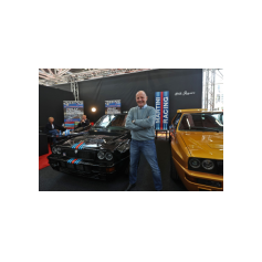 Auto & Moto d'Epoca 2023, Bologna - Italia - 26/29 Ottobre 2023 - Miki in posa tra gli esemplari #004 e #005