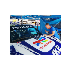 Andrea "Zippo" Zivian al lavoro sulla vettura di François Delecour / Fabrice Gordon - Ardeca Ypres Historic Rally 2026
