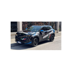Alfa Romeo Junior Ibrida - Auto di cortesia per i clienti dei dealers italiani Toyo Tires