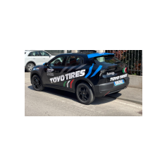 Alfa Romeo Junior Ibrida - Auto di cortesia per i clienti dei dealers italiani Toyo Tires